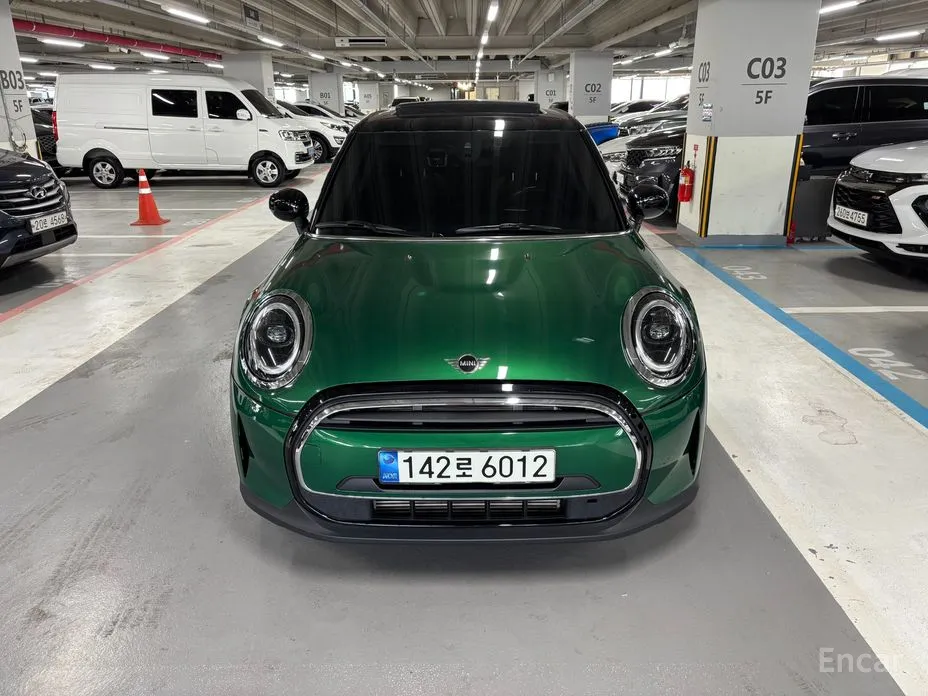 Фото 1 - Mini Cooper