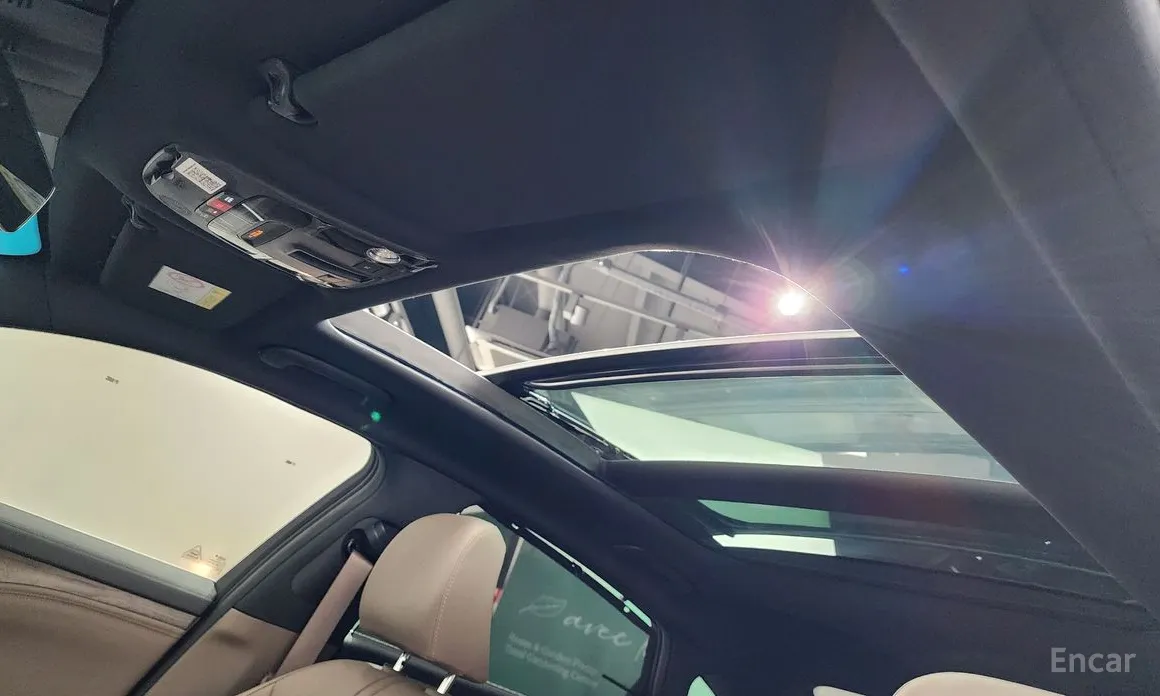 Photo 18 - Kia K8