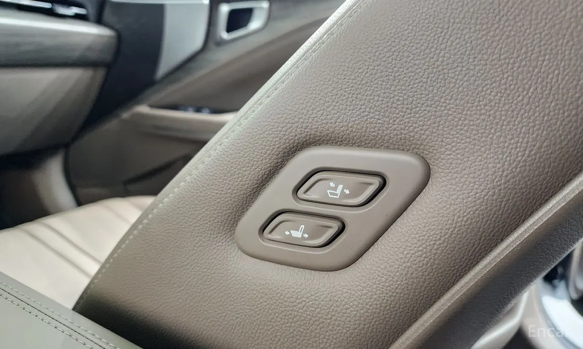Photo 19 - Kia K8