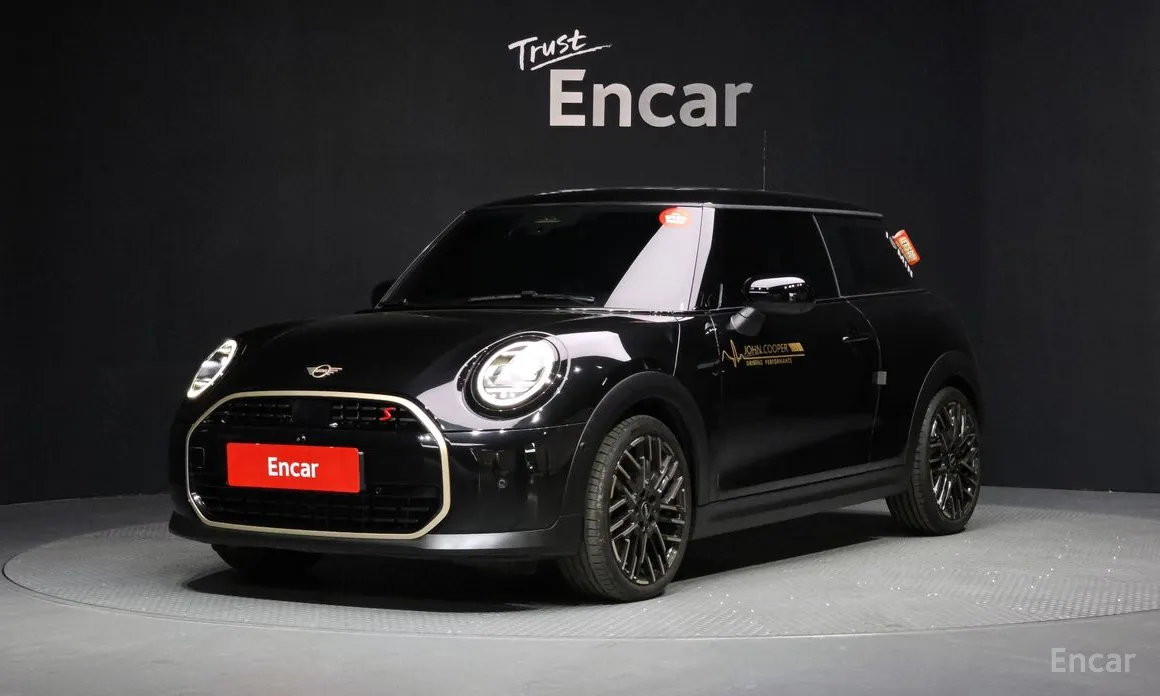Mini Cooper 2024 Favoured