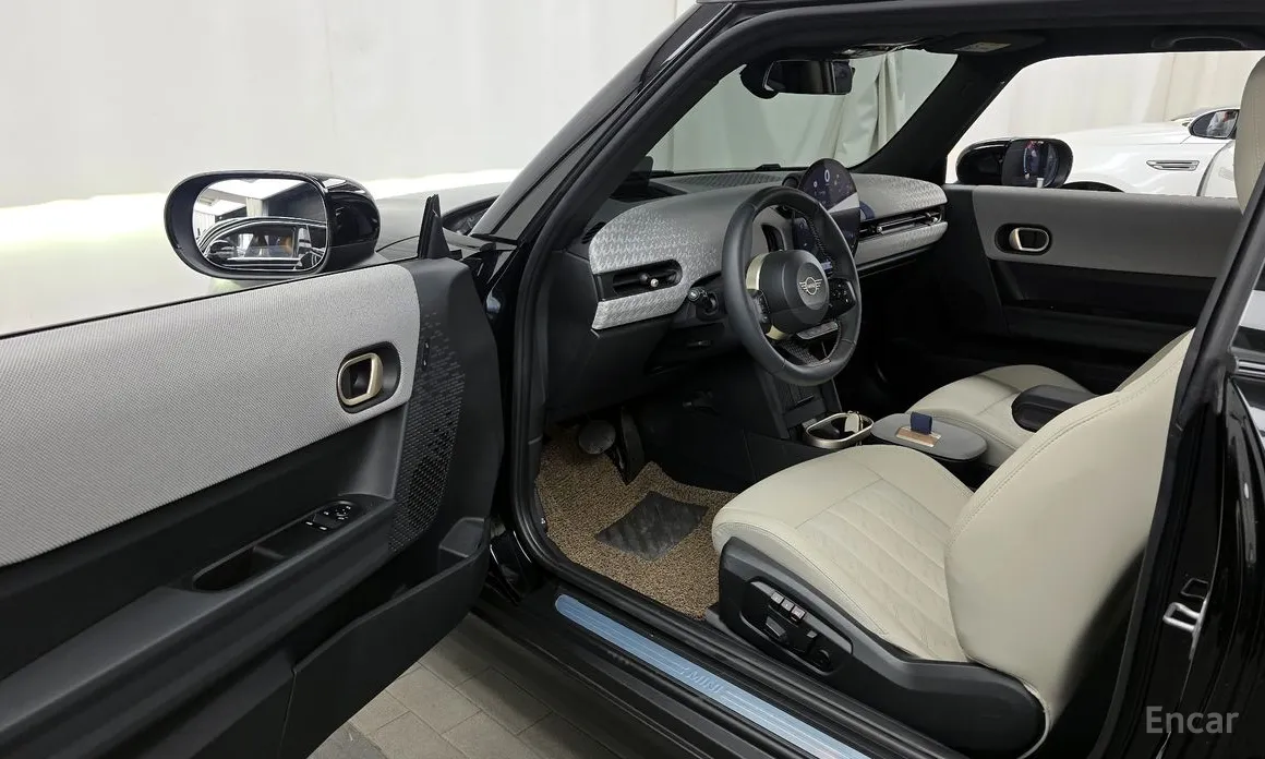 Mini Cooper 2024 Favoured