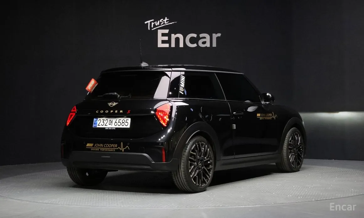 Mini Cooper 2024 Favoured
