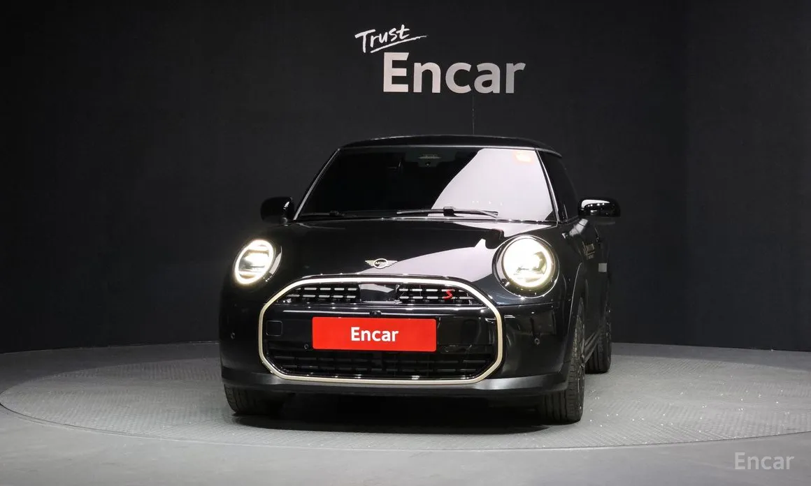 Mini Cooper 2024 Favoured