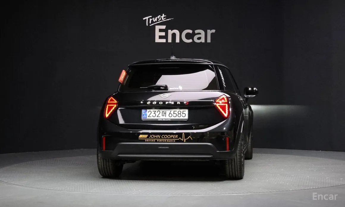 Mini Cooper 2024 Favoured