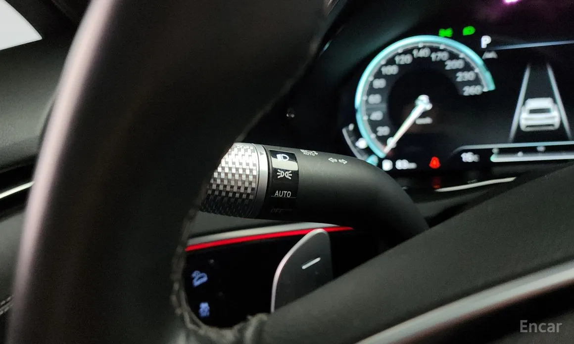 Фото 20 - Genesis GV70