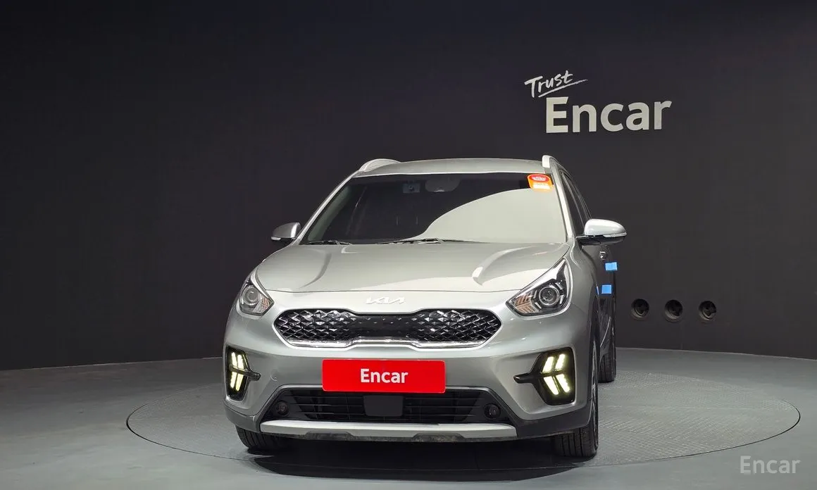 Фото 3 - Kia Niro