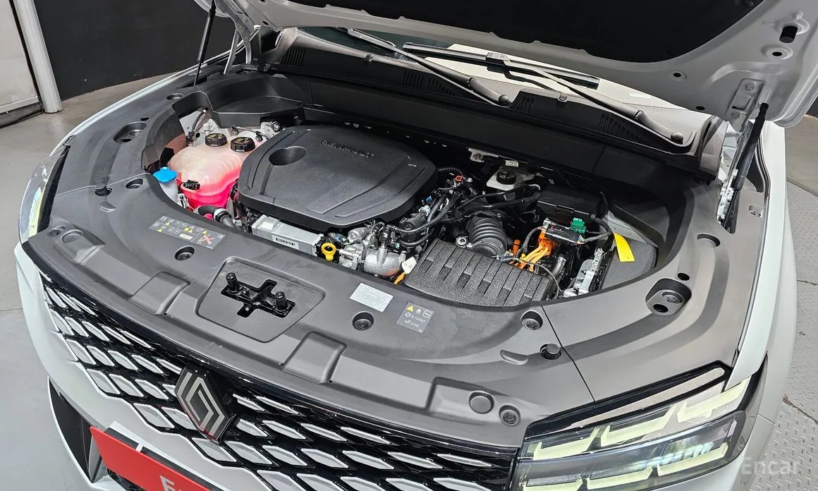 Renault Grand Koleos 2024 1.5 E-TECH Iconic 2WD