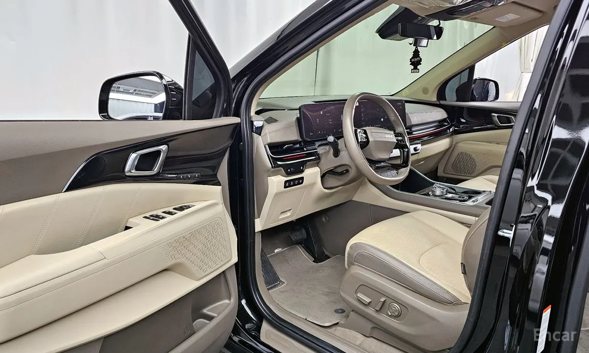 Фото 10 - Kia Carnival