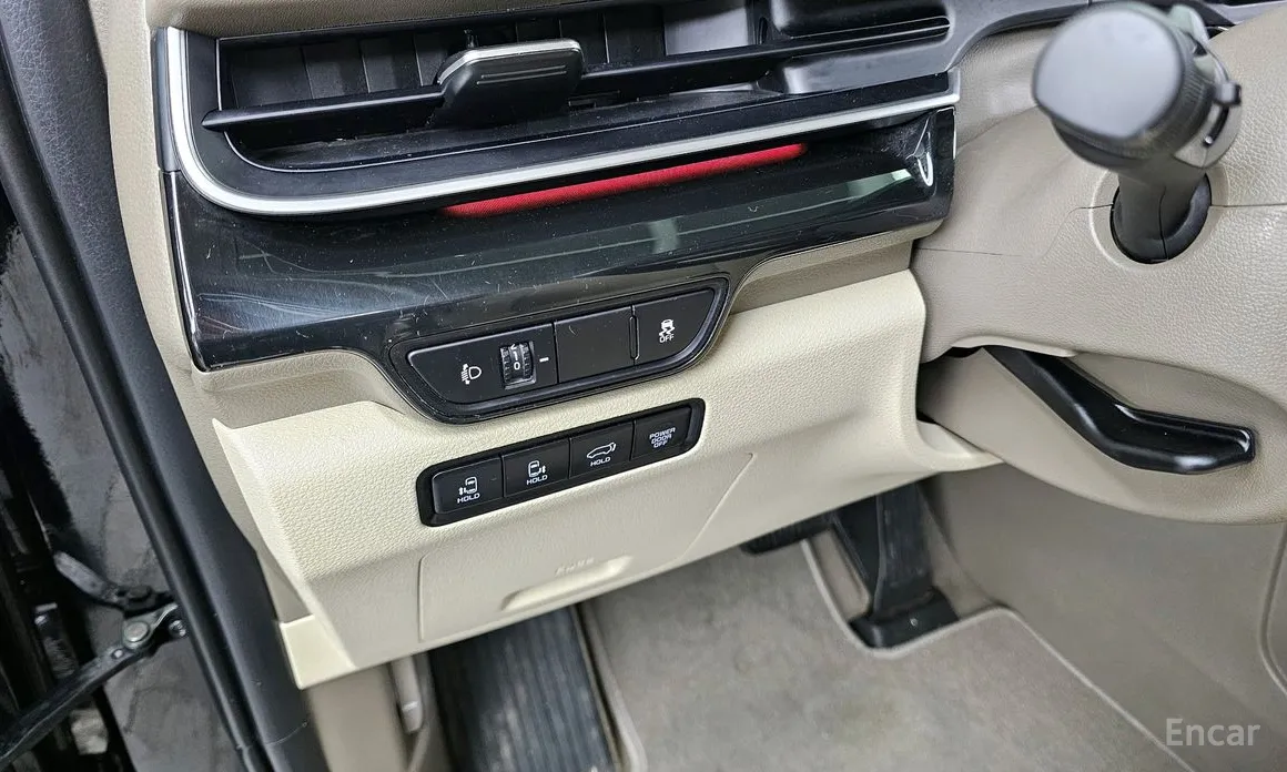 Фото 16 - Kia Carnival