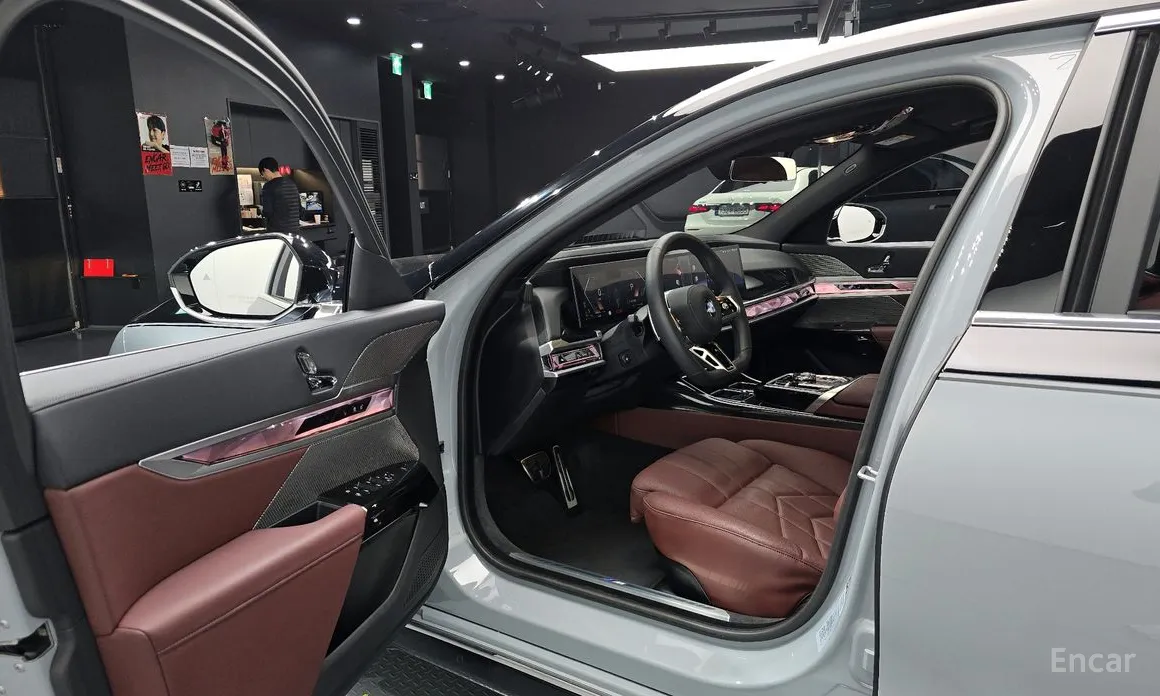 BMW 7 Series 2022 740d xDrive M Sport