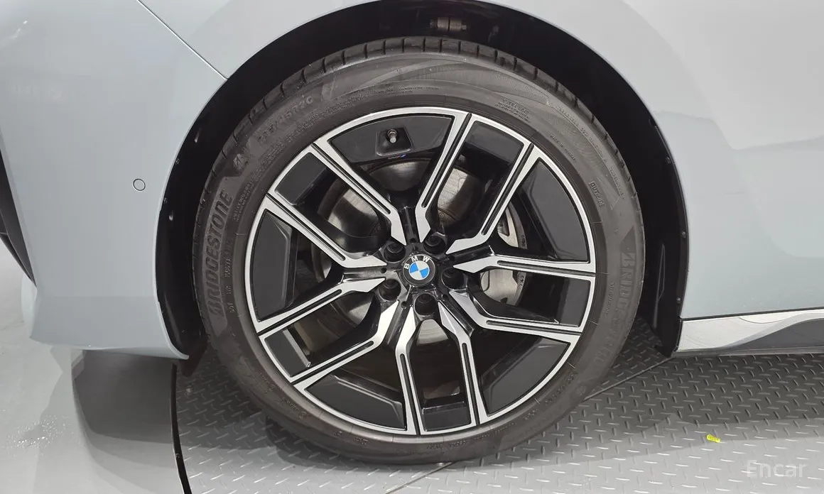 BMW 7 Series 2022 740d xDrive M Sport