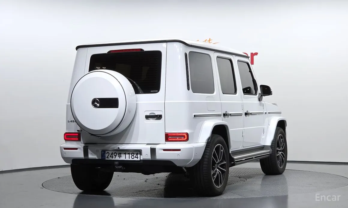 Mercedes-Benz G-Class 2024 G450d Manufaktur