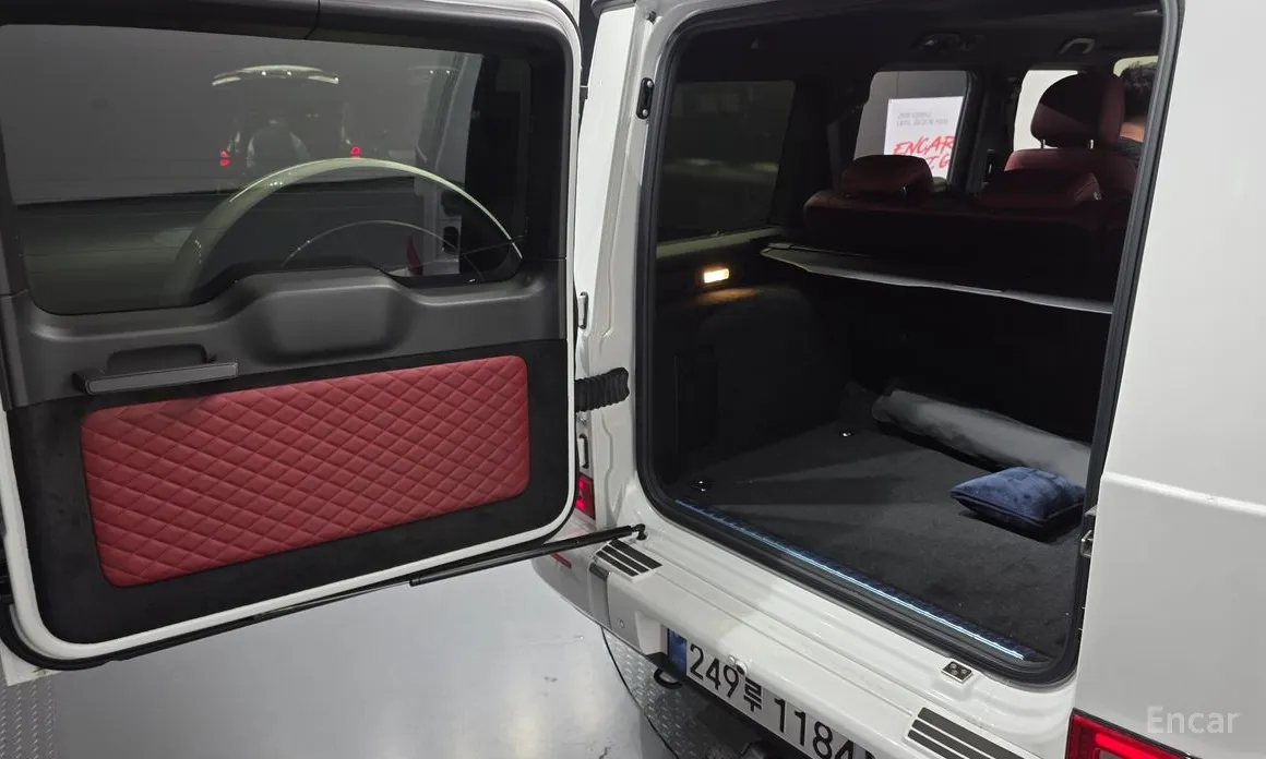 Mercedes-Benz G-Class 2024 G450d Manufaktur