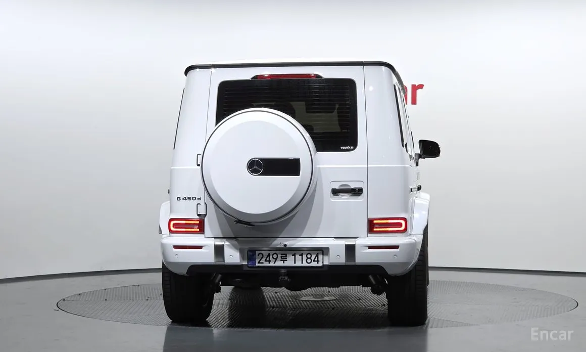Mercedes-Benz G-Class 2024 G450d Manufaktur