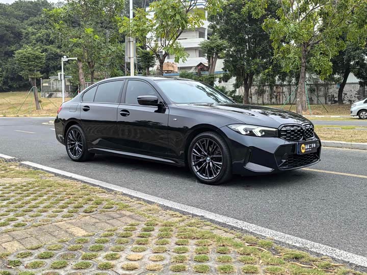 Фото 3 - BMW 3 Series