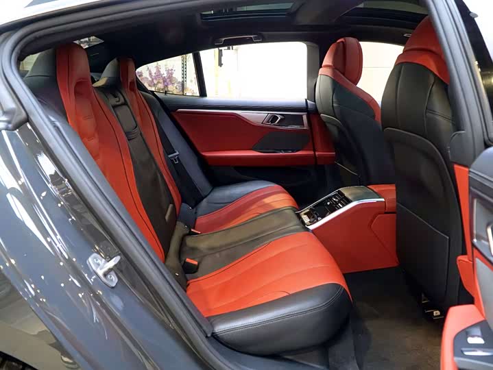 BMW 8 Series 2021 2021款 840i 四门轿跑车 M运动套装