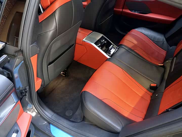 BMW 8 Series 2021 2021款 840i 四门轿跑车 M运动套装