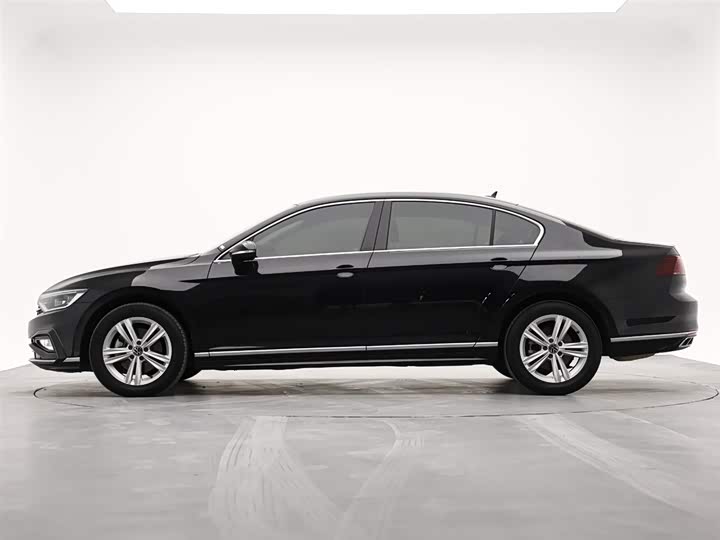Photo 6 - Volkswagen Magotan