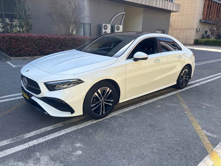 Zdjęcie 1 - Mercedes-Benz A-Class