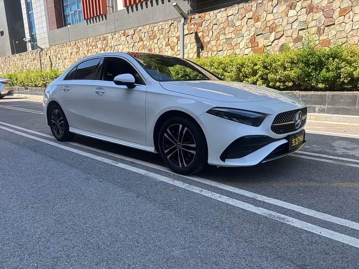 Zdjęcie 3 - Mercedes-Benz A-Class