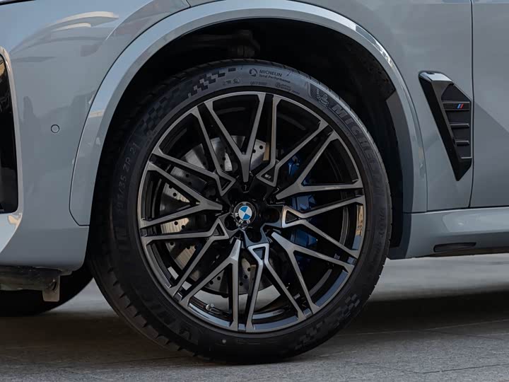 BMW X5 M 2023 2023款 X5 M 雷霆版