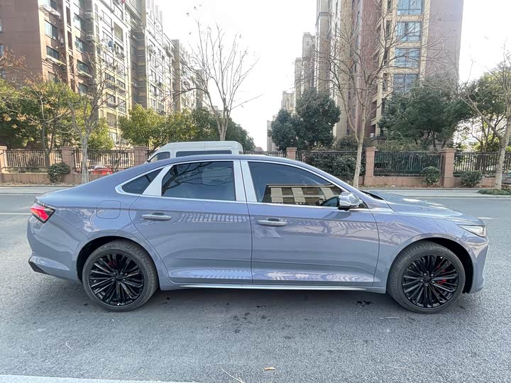 Geely Preface L 2024 2024款 油混 1.5TD 天宫版