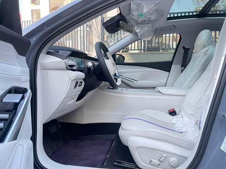 Geely Preface L 2024 2024款 油混 1.5TD 天宫版