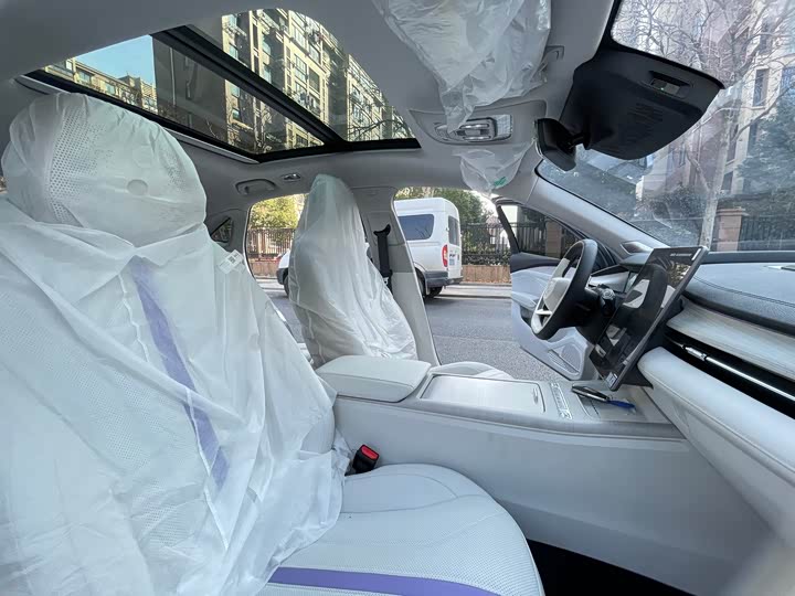 Geely Preface L 2024 2024款 油混 1.5TD 天宫版