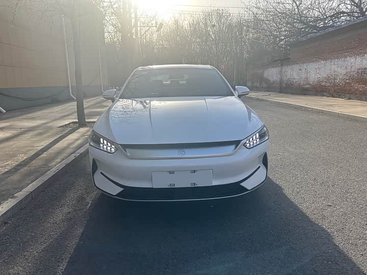 BYD Qin Plus 2021 2021款 EV 500KM 尊贵型