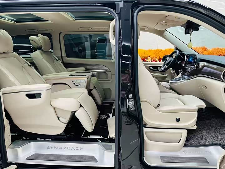 Mercedes-Benz V-Class 2022 2022款 V 260 尊贵版