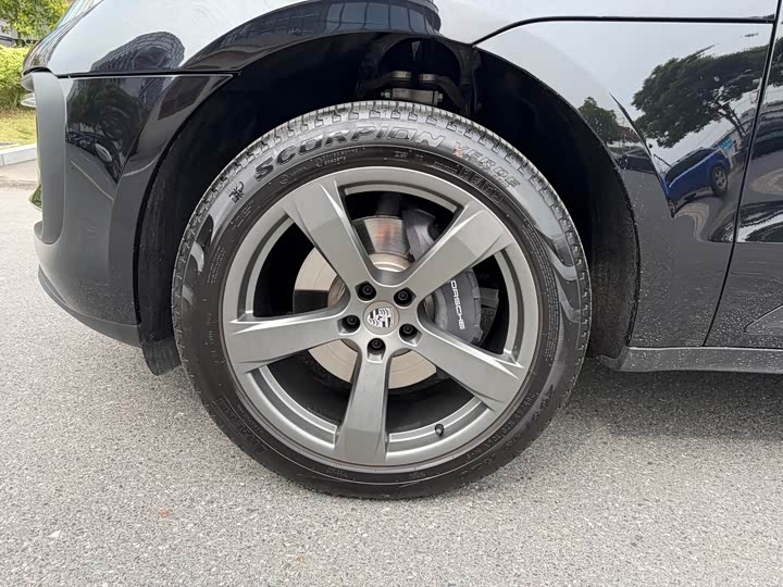 2026 Porsche Macan