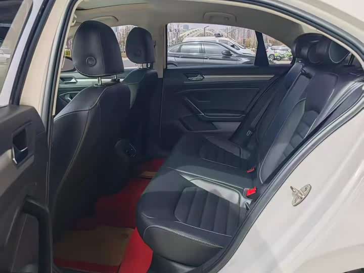 Фото 8 - Volkswagen Lamando L