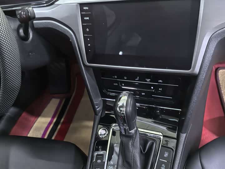 Фото 9 - Volkswagen Lamando L