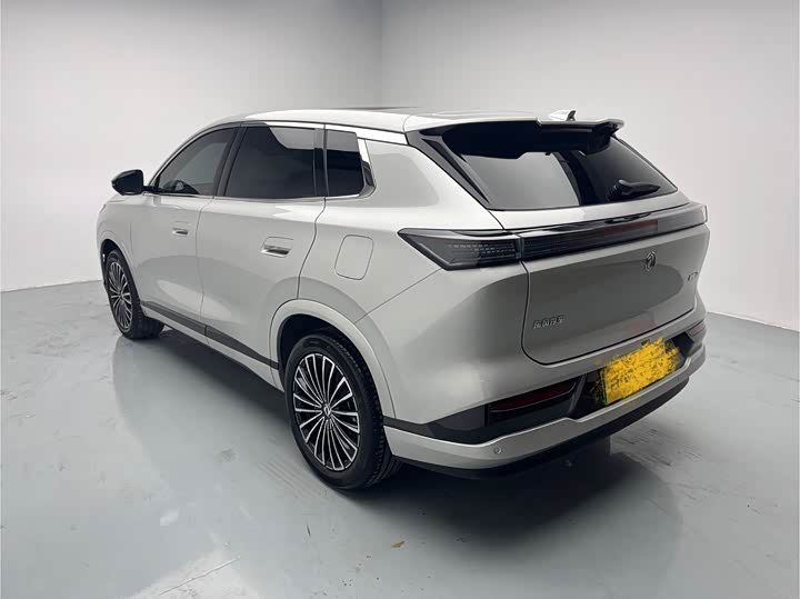 Dongfeng Aeolus L8 2025 2025款 185KM梦想版