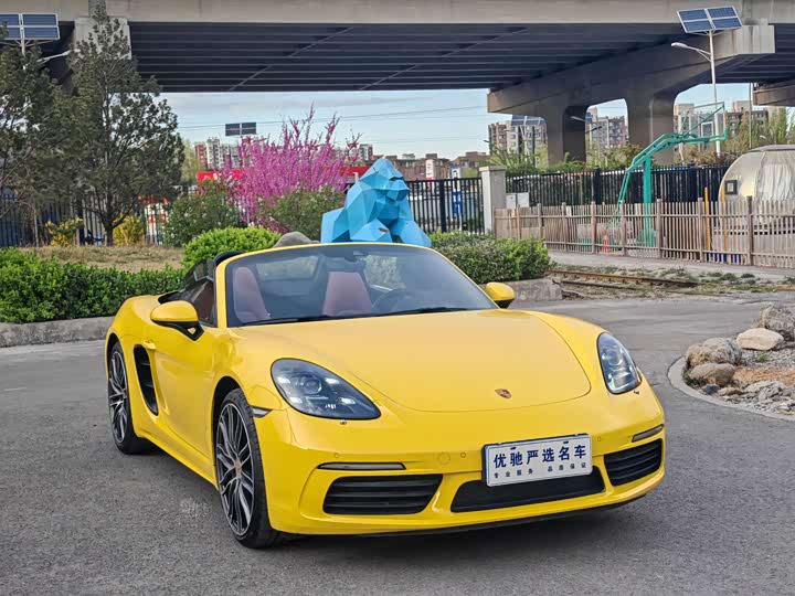 Zdjęcie 3 - Porsche 718