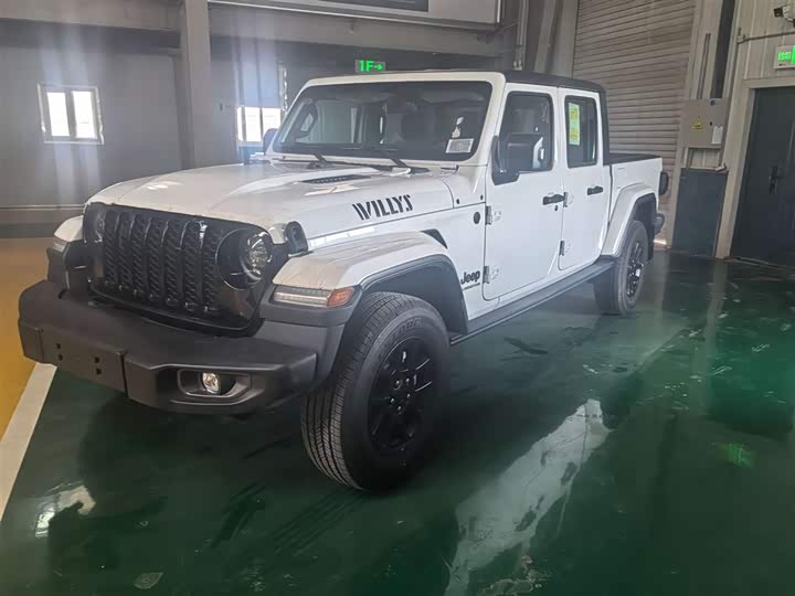 2023 Jeep Gladiator