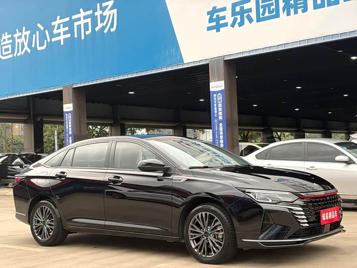 Dongfeng Aeolus Yixuan Max 2022 2022款 1.5T 超帅潮爸版