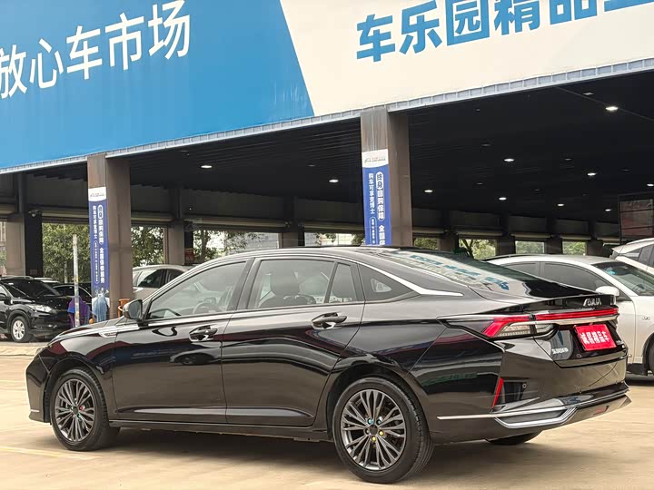 Dongfeng Aeolus Yixuan Max 2022 2022款 1.5T 超帅潮爸版