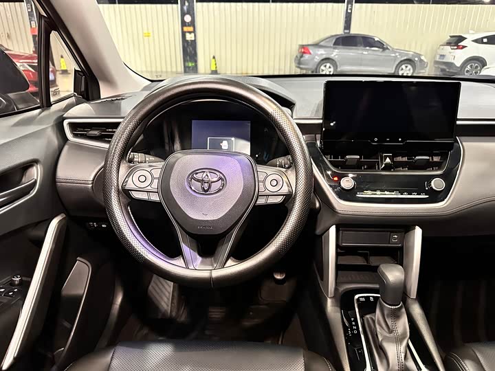 Toyota Corolla Cross 2024 2024款 2.0L 智能电混双擎 精英版