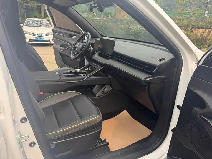 Haval H6S 2022 2022款 2.0T 两驱悦跑版