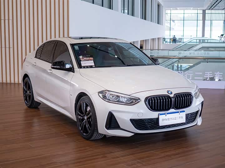BMW 1 Series 2023 2023款 125i M运动曜夜版