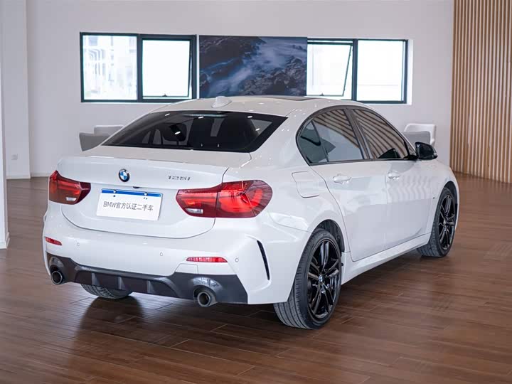 BMW 1 Series 2023 2023款 125i M运动曜夜版