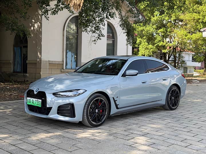 2023 BMW i4