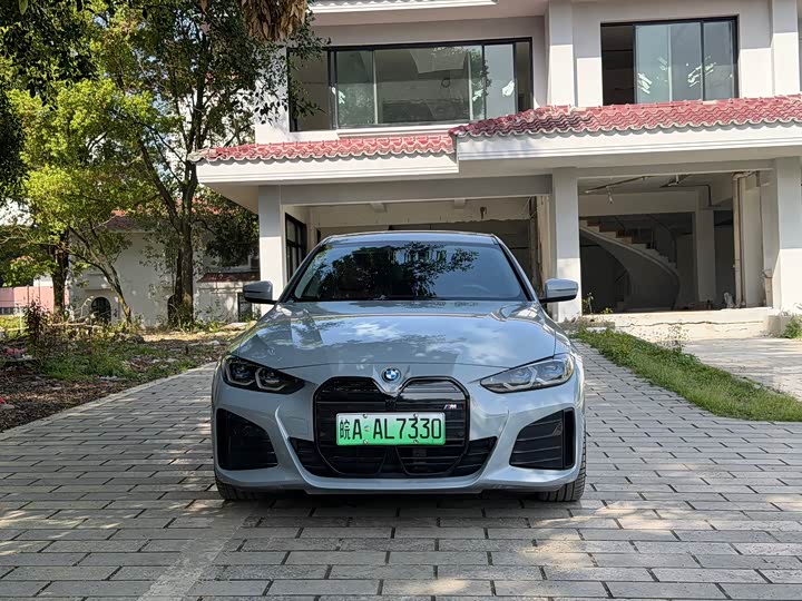 2023 BMW i4