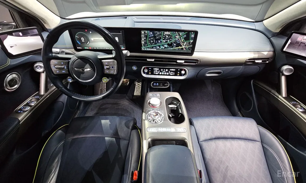 Photo 7 - Genesis GV60