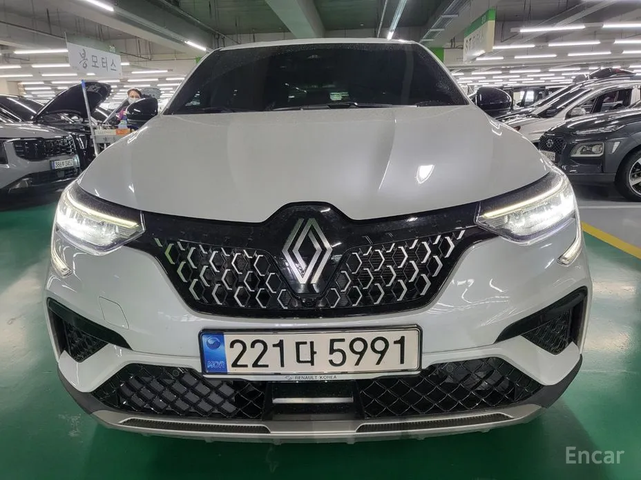 Renault Arkana 2024 1.6 E-TECH Iconic