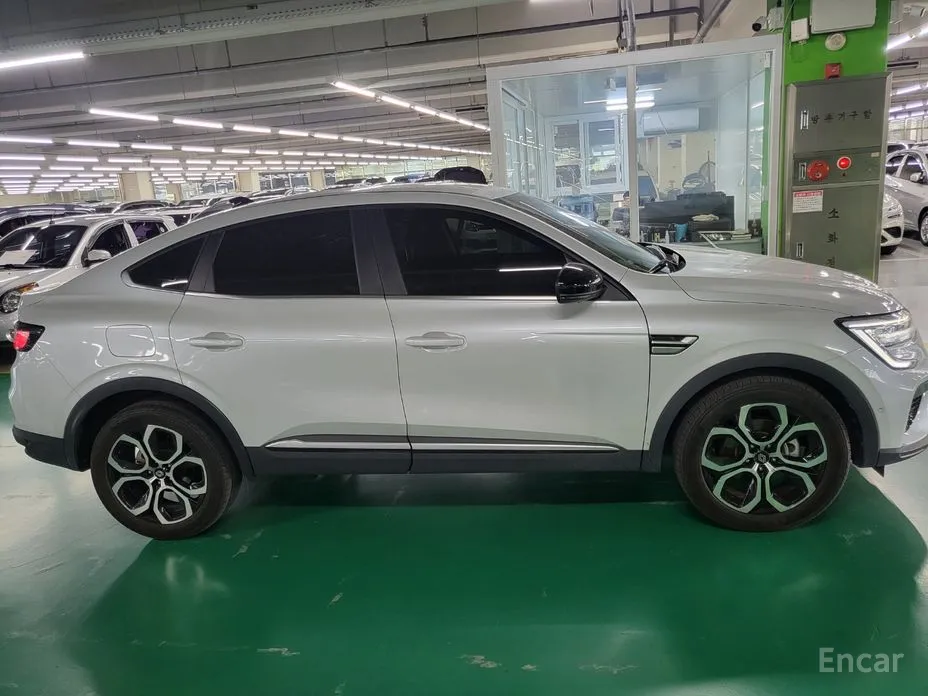 Renault Arkana 2024 1.6 E-TECH Iconic