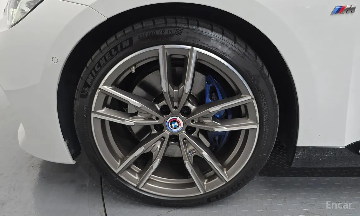 BMW 2 Series 2022 M240i xDrive Coupe