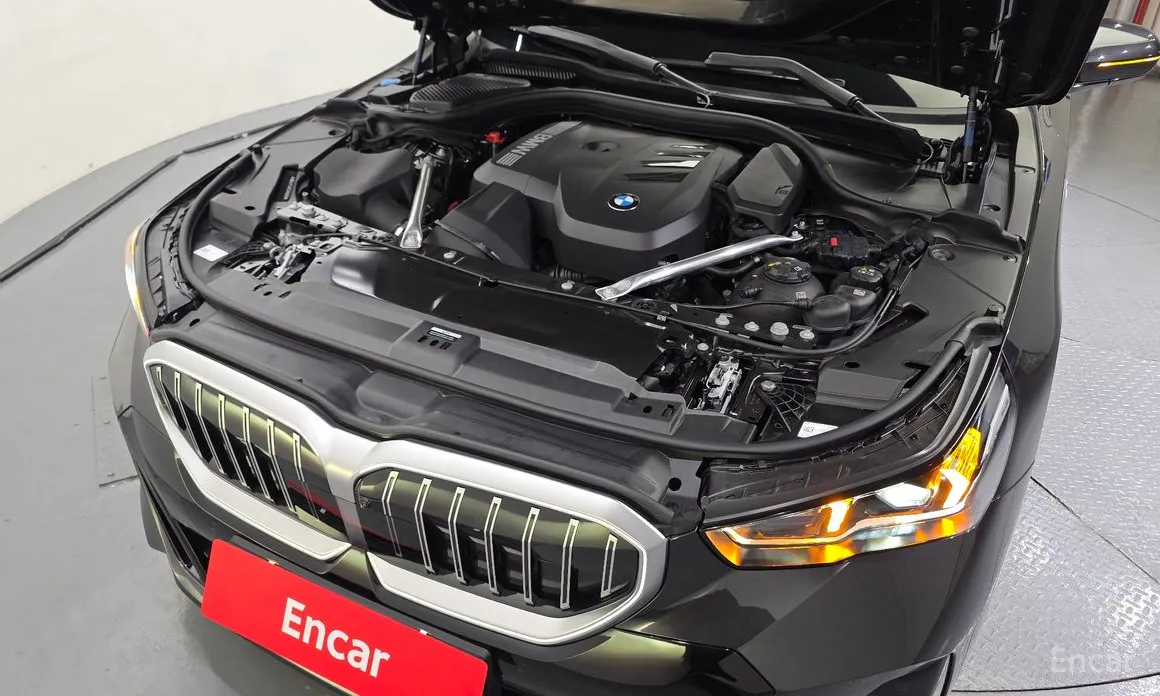 Фото 6 - BMW 5 Series