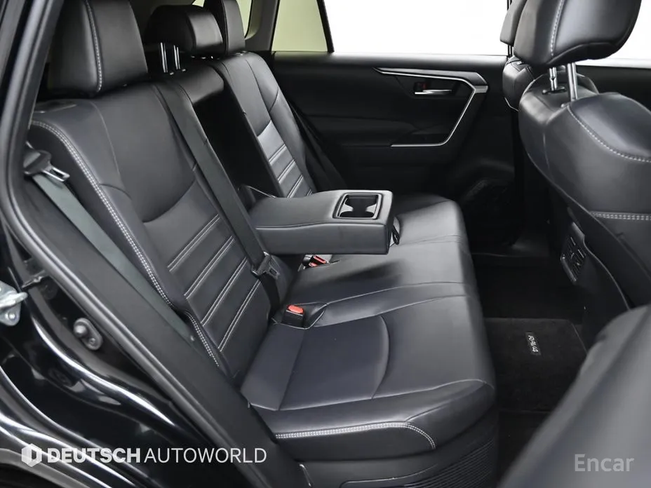 Toyota RAV4 2019 2.5 2WD Hybrid